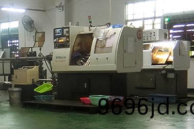 CNC車牀加工對(dui)比普通車牀加工的優勢