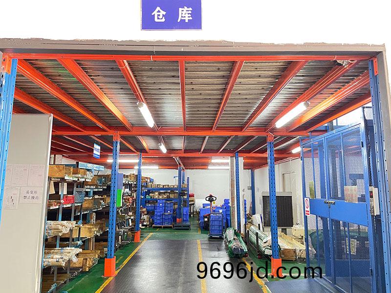 原材料(liao)倉庫(ku)